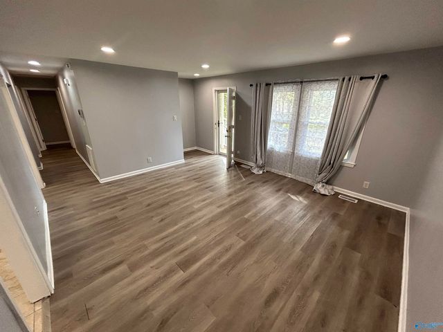 6202 Valley Park Drive, Huntsville, AL 35810