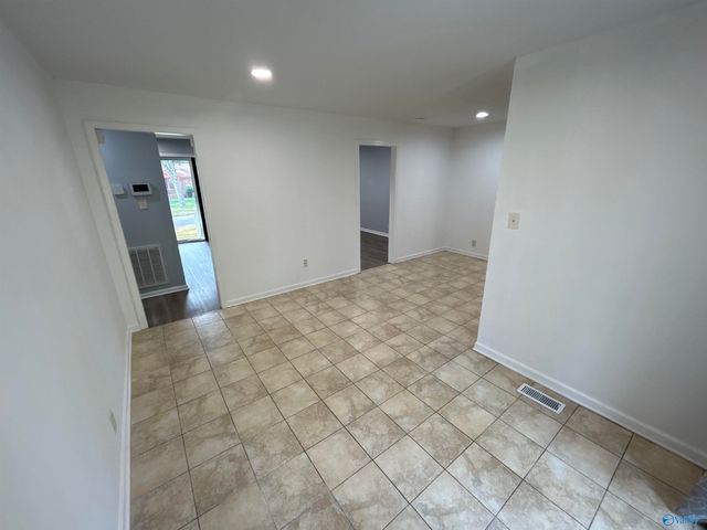 6202 Valley Park Drive, Huntsville, AL 35810