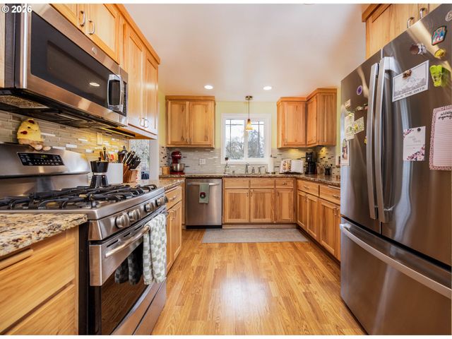 215 JONQUIL Ave, Eugene, OR 97404