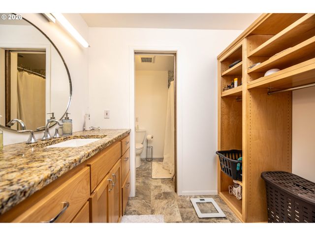 215 JONQUIL Ave, Eugene, OR 97404