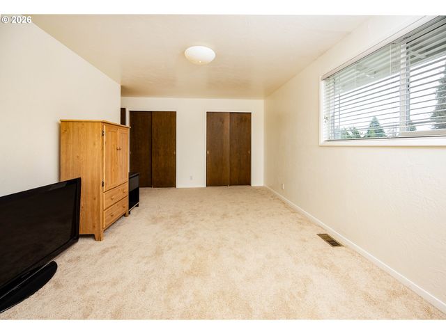 215 JONQUIL Ave, Eugene, OR 97404