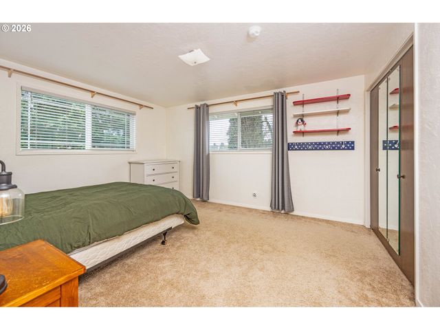 215 JONQUIL Ave, Eugene, OR 97404