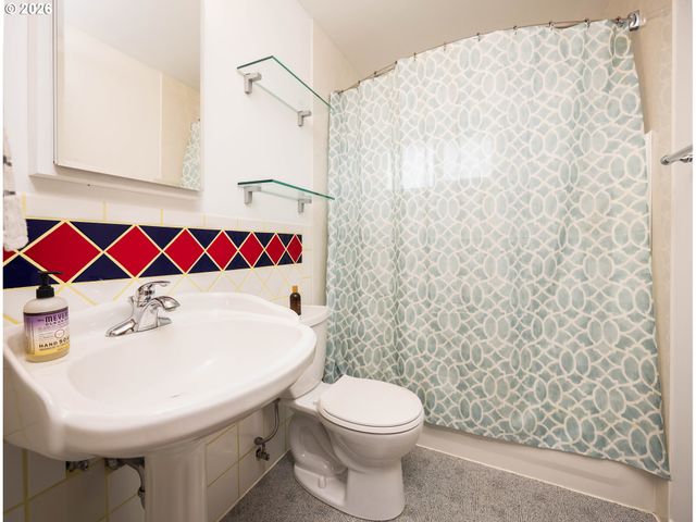 215 JONQUIL Ave, Eugene, OR 97404