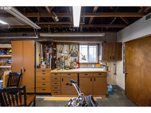 215 JONQUIL Ave, Eugene, OR 97404