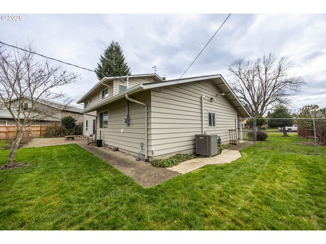 215 JONQUIL Ave, Eugene, OR 97404