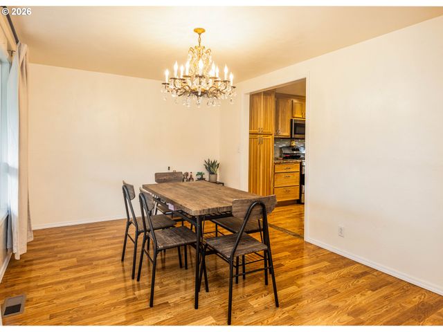 215 JONQUIL Ave, Eugene, OR 97404