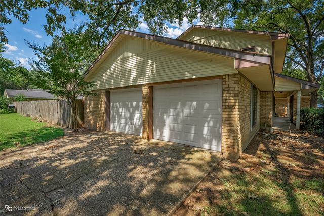 209 Winterwood Drive, Shreveport, LA 71106