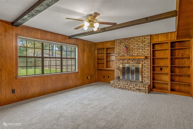 209 Winterwood Drive, Shreveport, LA 71106