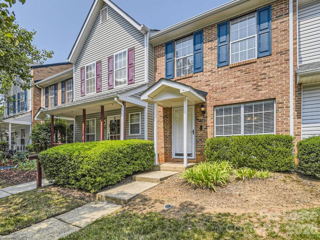 8281 Golf Ridge Drive, Charlotte, NC 28277