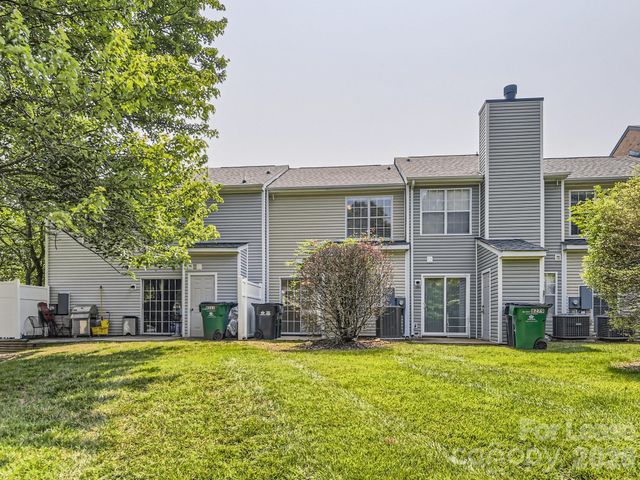 8281 Golf Ridge Drive, Charlotte, NC 28277