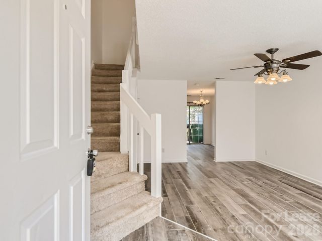 8281 Golf Ridge Drive, Charlotte, NC 28277