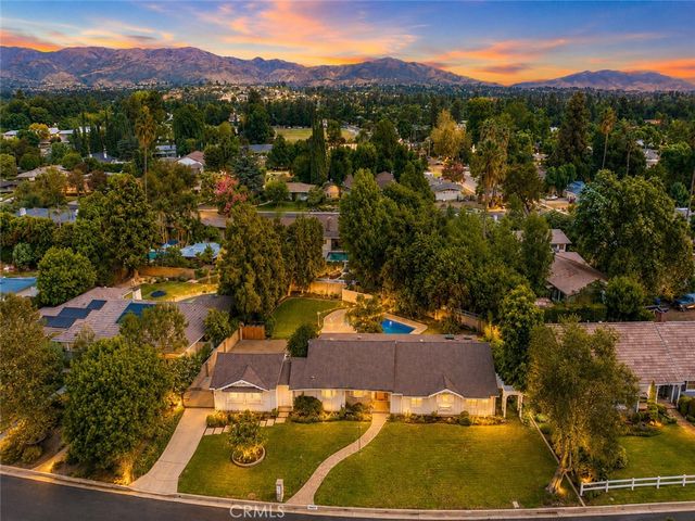 19117 Marilla Street, Northridge, CA 91324