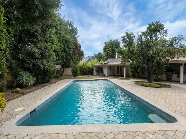 19117 Marilla Street, Northridge, CA 91324