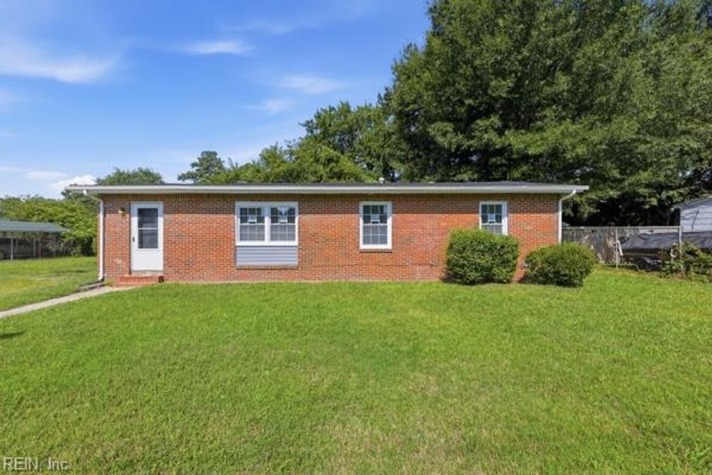 124 Allard RD, Portsmouth, VA 23701