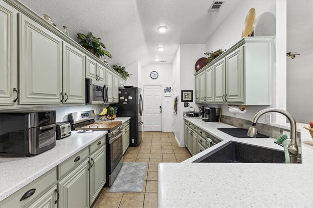 313 Leisure Lane, Waxahachie, TX 75165