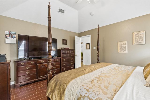 313 Leisure Lane, Waxahachie, TX 75165