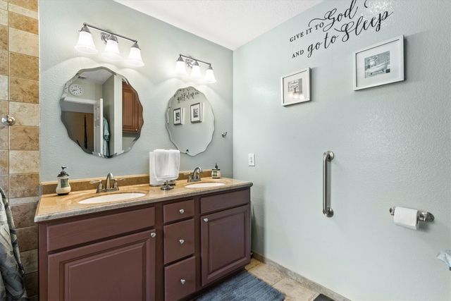 313 Leisure Lane, Waxahachie, TX 75165