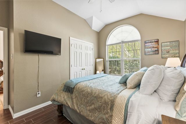 313 Leisure Lane, Waxahachie, TX 75165