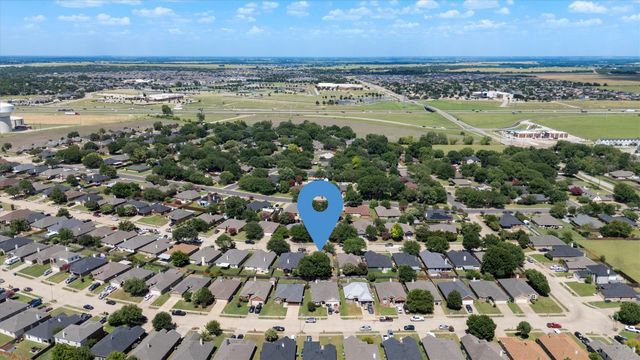 313 Leisure Lane, Waxahachie, TX 75165