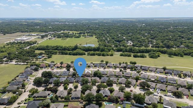 313 Leisure Lane, Waxahachie, TX 75165
