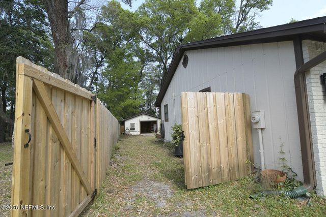 139 TARRASA Drive, Jacksonville, FL 32225