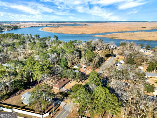 39 Ogeechee Drive, Richmond Hill, GA 31324