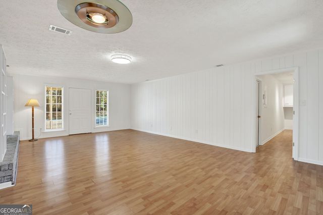 39 Ogeechee Drive, Richmond Hill, GA 31324