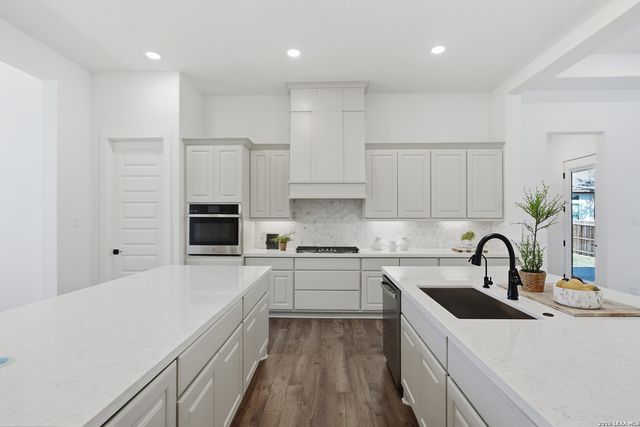 513 Corwin Springs, Cibolo, TX 78108