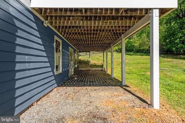 2075 MOUNTAIN RD, Haymarket, VA 20169