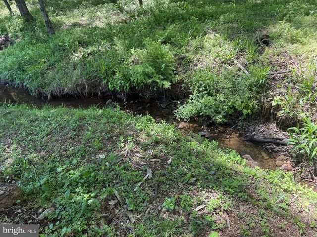 2075 MOUNTAIN RD, Haymarket, VA 20169