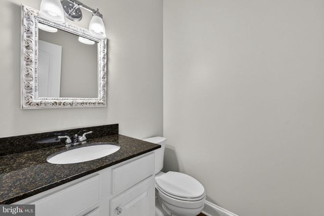 2075 MOUNTAIN RD, Haymarket, VA 20169