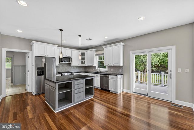 2075 MOUNTAIN RD, Haymarket, VA 20169