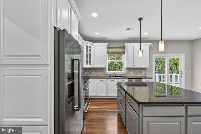 2075 MOUNTAIN RD, Haymarket, VA 20169