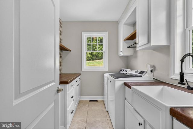 2075 MOUNTAIN RD, Haymarket, VA 20169