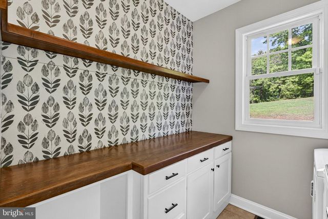2075 MOUNTAIN RD, Haymarket, VA 20169