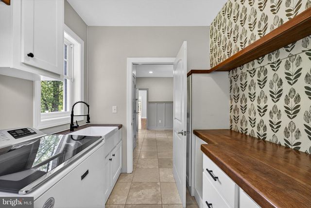 2075 MOUNTAIN RD, Haymarket, VA 20169