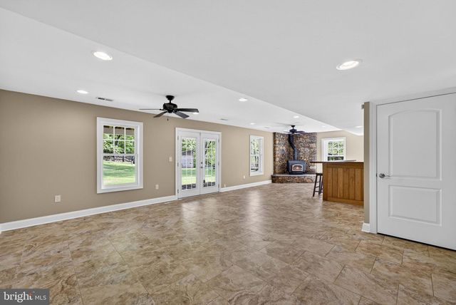 2075 MOUNTAIN RD, Haymarket, VA 20169
