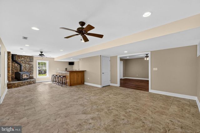 2075 MOUNTAIN RD, Haymarket, VA 20169