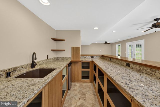 2075 MOUNTAIN RD, Haymarket, VA 20169