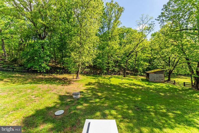 2075 MOUNTAIN RD, Haymarket, VA 20169