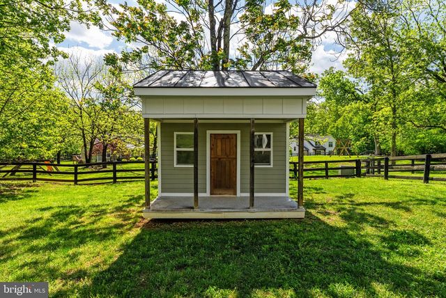 2075 MOUNTAIN RD, Haymarket, VA 20169