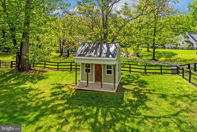 2075 MOUNTAIN RD, Haymarket, VA 20169
