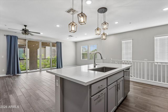 155 N LAKEVIEW Boulevard 258, Chandler, AZ 85225