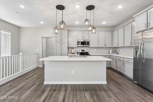 155 N LAKEVIEW Boulevard 258, Chandler, AZ 85225