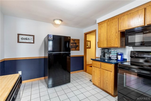 34 Brentwood Drive, North Tonawanda, NY 14120