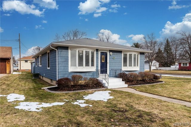 34 Brentwood Drive, North Tonawanda, NY 14120