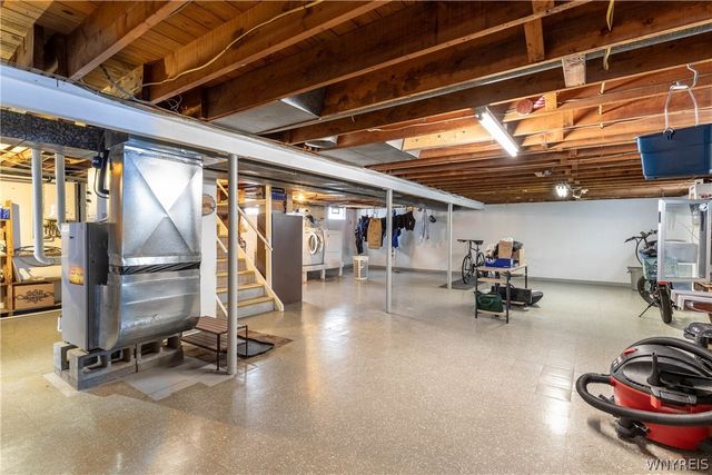 34 Brentwood Drive, North Tonawanda, NY 14120