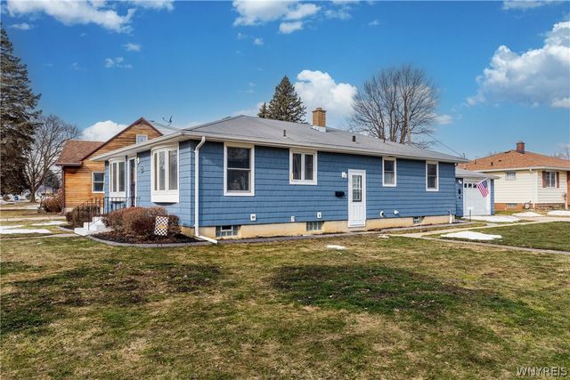 34 Brentwood Drive, North Tonawanda, NY 14120