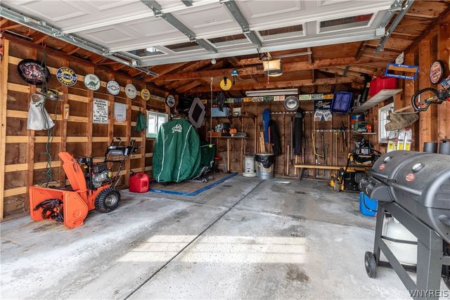 34 Brentwood Drive, North Tonawanda, NY 14120