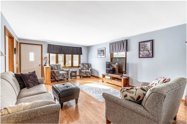 34 Brentwood Drive, North Tonawanda, NY 14120